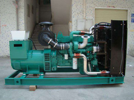 信阳1100kw康明斯柴油发电机组